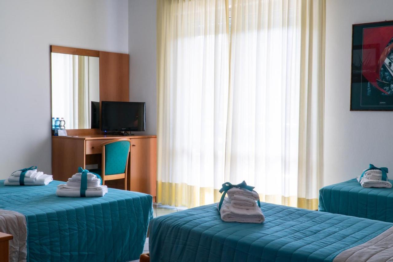 ליגננו סביאדורו Hotel Alisei מראה חיצוני תמונה
