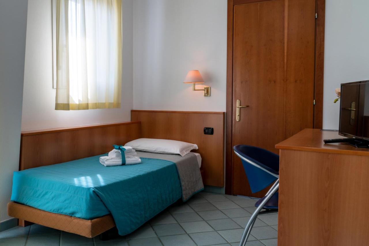 ליגננו סביאדורו Hotel Alisei מראה חיצוני תמונה